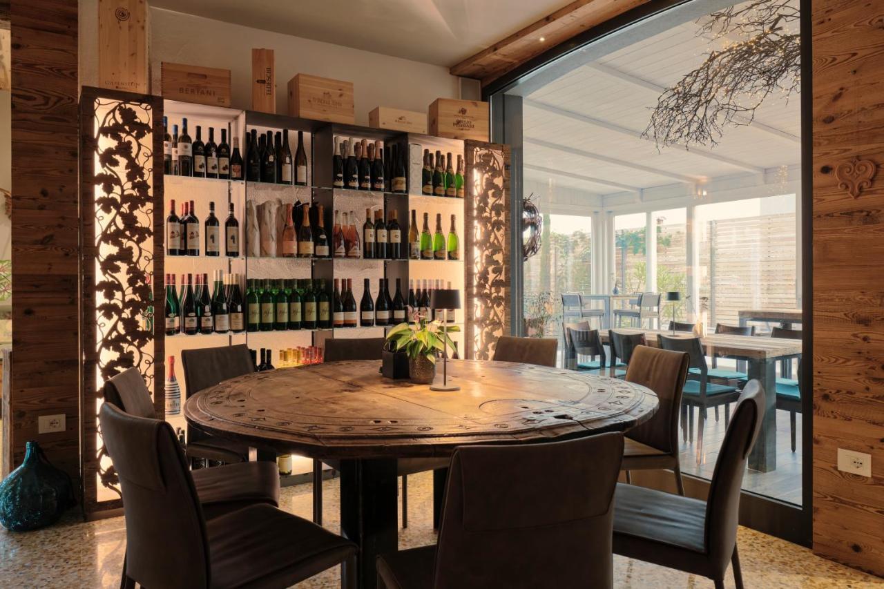 Hotel Miramonti Enoteca Pove del Grappa ภายนอก รูปภาพ