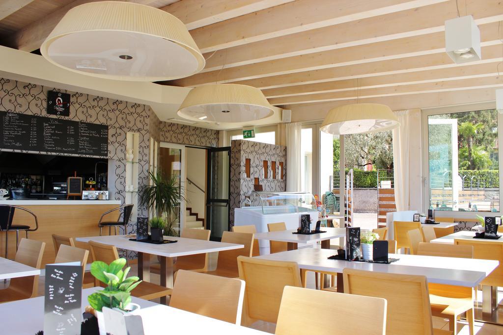 Hotel Miramonti Enoteca Pove del Grappa ภายนอก รูปภาพ