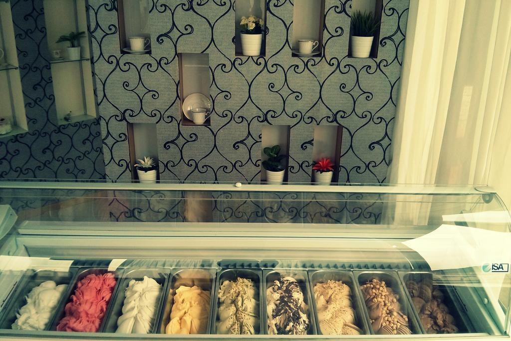 Hotel Miramonti Enoteca Pove del Grappa ภายนอก รูปภาพ