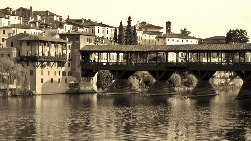 Hotel Miramonti Enoteca Pove del Grappa ภายนอก รูปภาพ