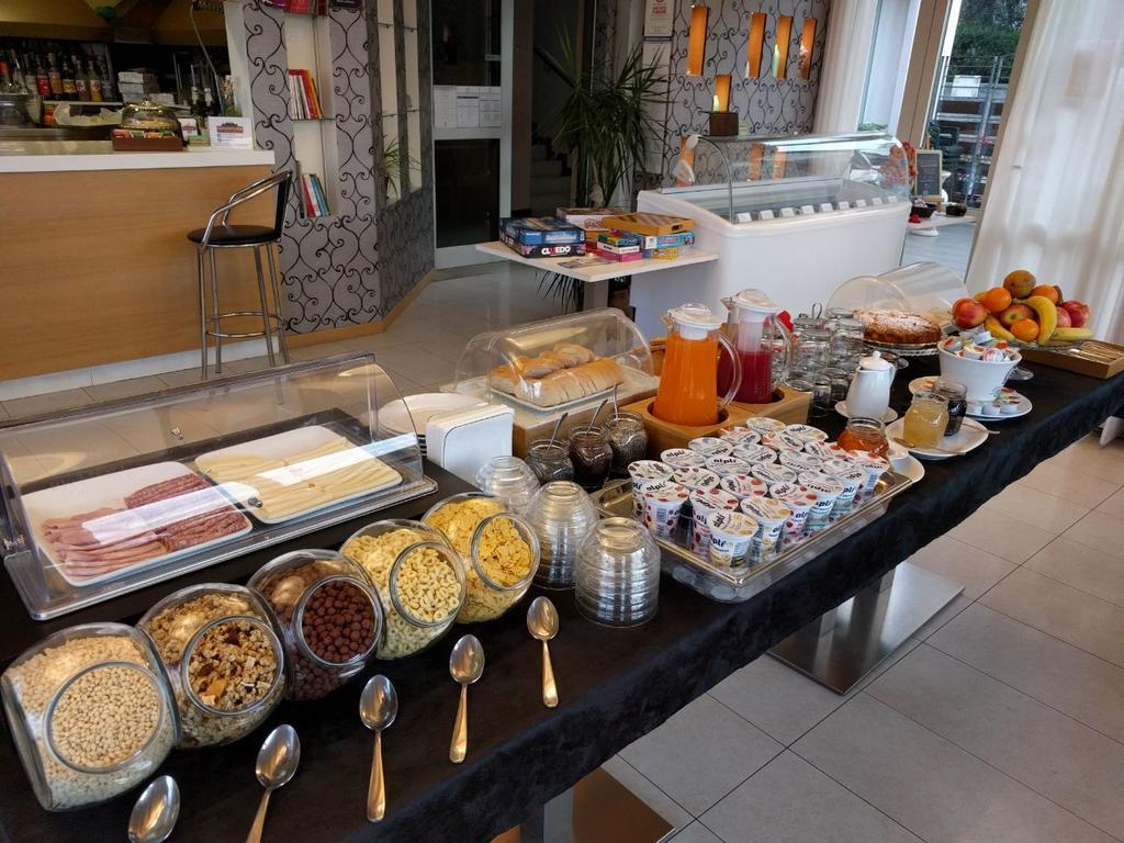 Hotel Miramonti Enoteca Pove del Grappa ภายนอก รูปภาพ