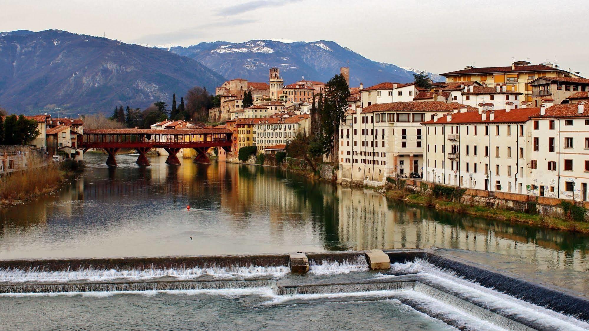 Hotel Miramonti Enoteca Pove del Grappa ภายนอก รูปภาพ